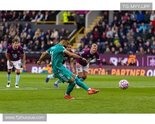 斯洛特的利物浦面临双重挑战需破解对手防线与自身状态问题 斯洛特的利物浦面临双重挑战需破解对手防线与自身状态问题